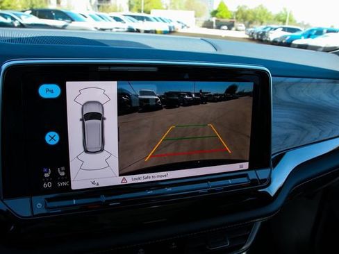 New 2026 Volkswagen Atlas SE image 20