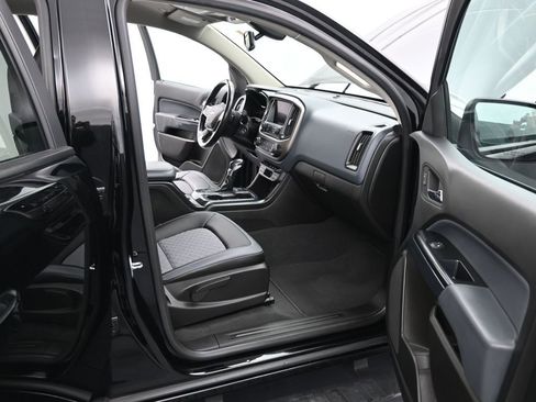 Used 2022 Chevrolet Colorado Z71 image 12