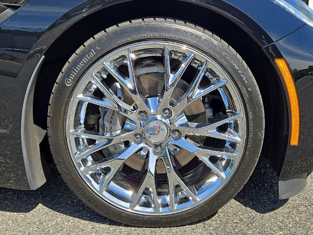 Used 2019 Chevrolet Corvette Stingray Coupe w/ 1LT RWD image 27