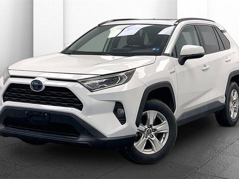 Used 2019 Toyota RAV4 XLE w/ Convenience Package image 10