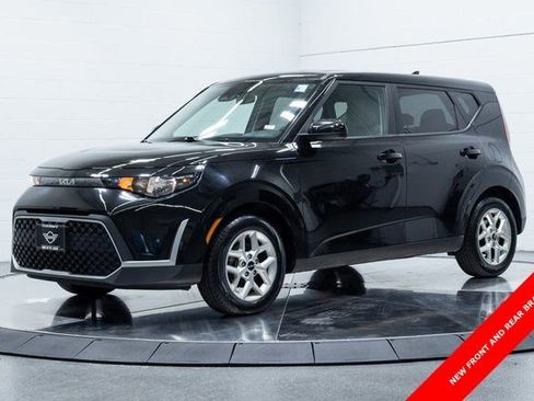 Used 2023 Kia Soul LX w/ LX Technology Package image 6