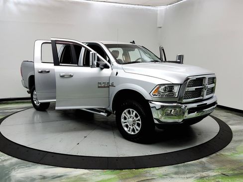 Used 2018 RAM 2500 Laramie AWD/4WD image 10