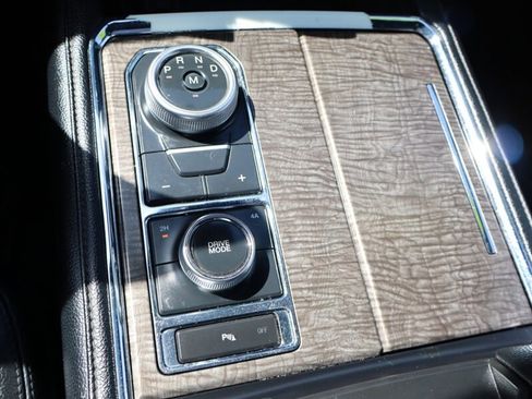 Used 2021 Ford Expedition Max Limited AWD/4WD image 27