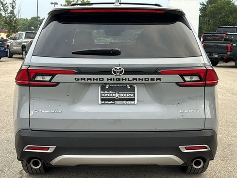New 2026 Toyota Grand Highlander AWD Hybrid image 7