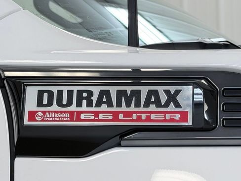 Used 2024 GMC Sierra 2500 AT4 w/ AT4 Premium Plus Package AWD/4WD image 7