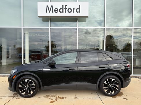 Used 2022 Volkswagen ID.4 Pro S image 2