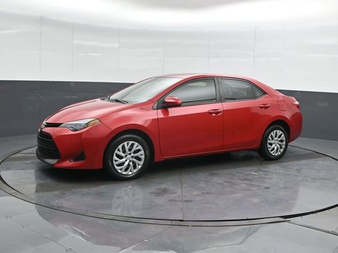 Used 2017 Toyota Corolla LE image 7