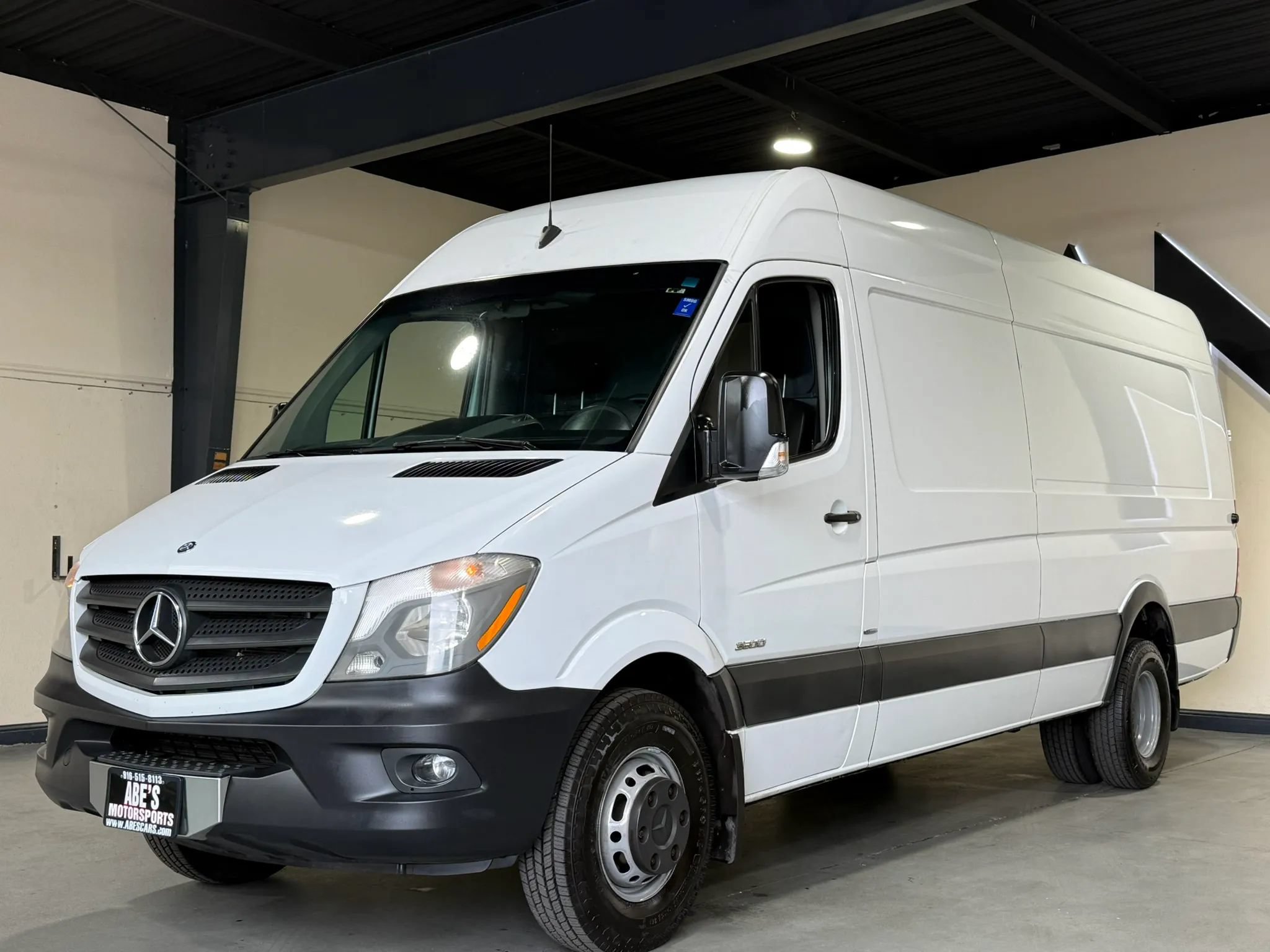 Used 2014 Mercedes-Benz Sprinter 3500 image 1
