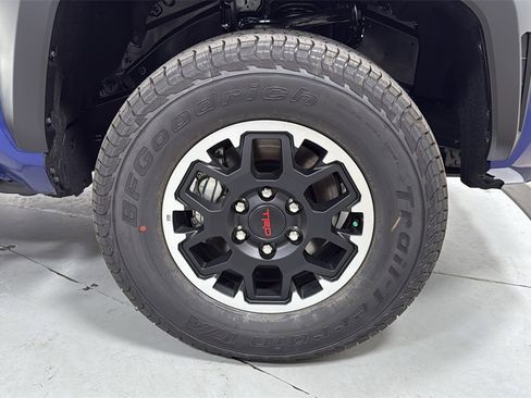 New 2025 Toyota Tacoma TRD Off-Road image 21