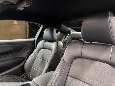 Used 2025 Ford Mustang GT Premium w/ GT Performance Package image 5