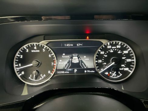 Used 2025 Nissan Pathfinder SV AWD/4WD image 12
