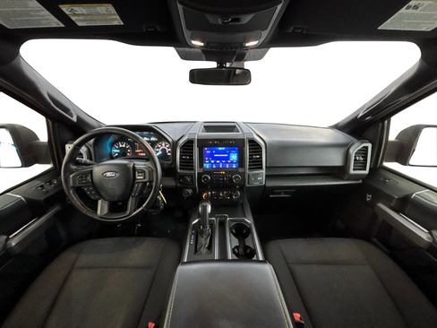 Used 2019 Ford F150 XLT w/ Equipment Group 302A Luxury AWD/4WD image 17
