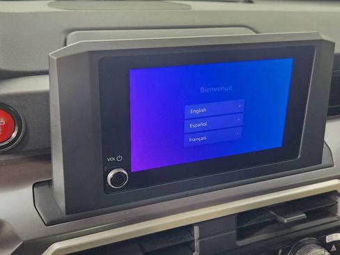 Used 2025 Toyota Tacoma TRD Sport AWD/4WD image 19