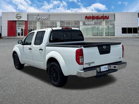 Used 2019 Nissan Frontier SV RWD image 5