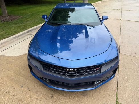 Used 2019 Chevrolet Camaro LT w/ RS Package RWD image 9