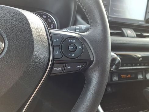 Certified 2022 Toyota RAV4 XLE image 24