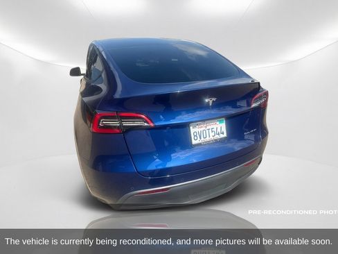 Used 2021 Tesla Model Y Long Range AWD/4WD image 8