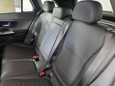 New 2026 Mercedes-Benz GLC 300 image 13