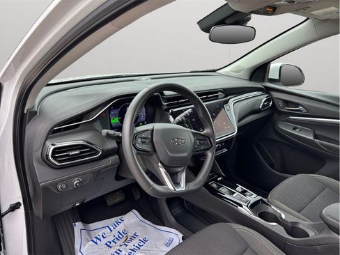 Used 2023 Chevrolet Bolt EUV LT FWD image 6