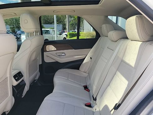 Used 2023 Mercedes-Benz GLE 450 4MATIC image 8