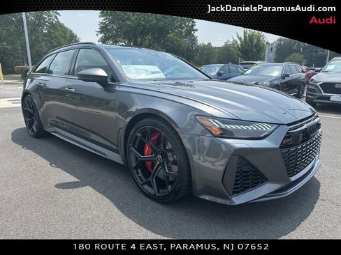 New 2025 Audi RS 6 performance image 9