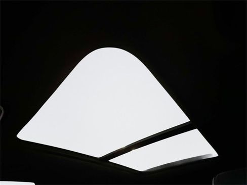 Used 2022 Jeep Grand Cherokee Summit w/ Luxury Tech Group V image 31