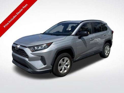 Used 2019 Toyota RAV4 LE FWD image 1