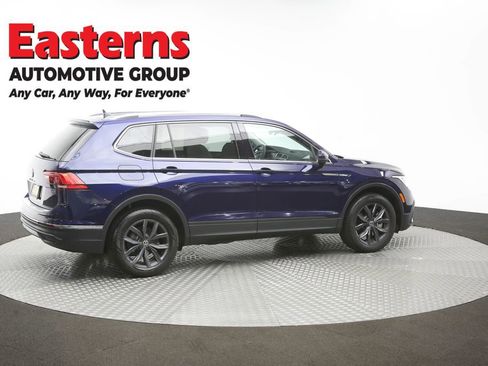 Used 2023 Volkswagen Tiguan SE AWD/4WD image 42