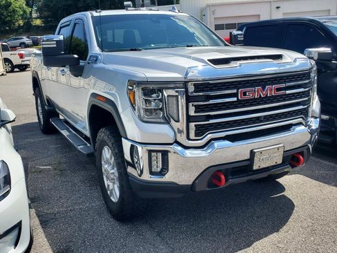 Used 2021 GMC Sierra 2500 SLT w/ SLT Premium Package AWD/4WD image 2