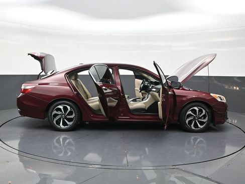 Used 2017 Honda Accord EX-L image 30