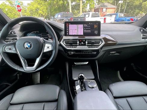Certified 2025 BMW X4 xDrive30i w/ Convenience Package AWD/4WD image 6