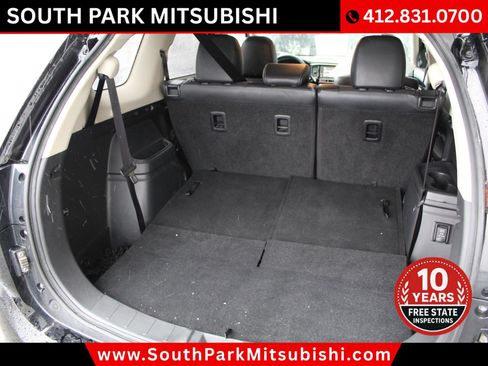 Used 2019 Mitsubishi Outlander SE image 17