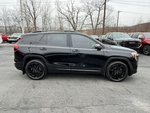Used 2022 GMC Terrain SLT w/ Elevation Edition AWD/4WD image 6