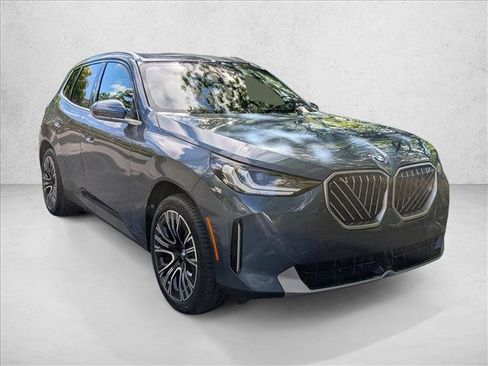 Used 2025 BMW X3 xDrive30 w/ Premium Package AWD/4WD image 3