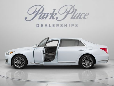 Used 2017 Genesis G90 5.0 Ultimate AWD/4WD image 3