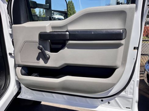 Used 2017 Ford F450 XL w/ Snow Plow Prep Package RWD image 25