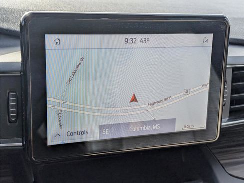 Used 2020 Ford Explorer Limited image 16