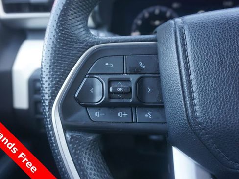 Used 2024 Toyota Tacoma TRD Off-Road AWD/4WD image 4
