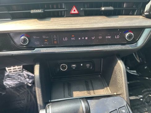 Used 2025 Kia Sportage X-Pro Prestige AWD/4WD image 14