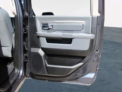 Used 2018 RAM 3500 SLT w/ Protection Group AWD/4WD image 26