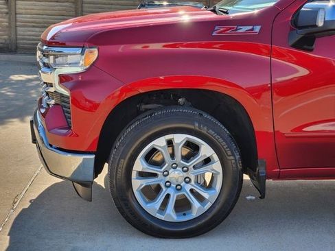 Used 2022 Chevrolet Silverado 1500 LTZ w/ Z71 Off-Road Package image 15