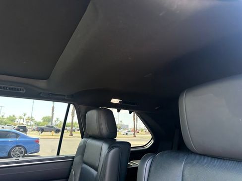 Used 2024 Toyota Sequoia Platinum AWD/4WD image 8