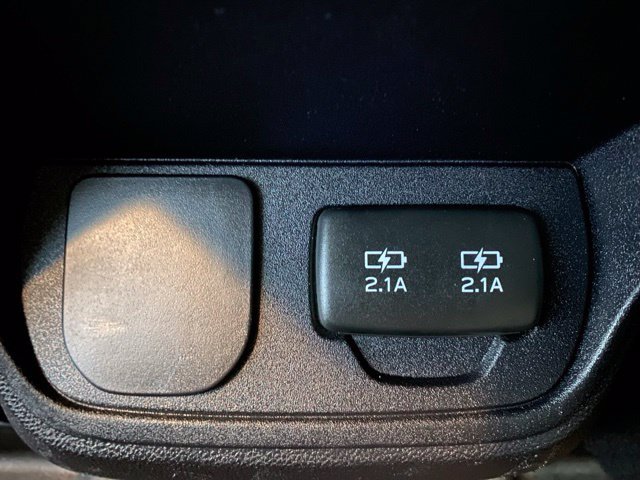 Used 2020 Subaru Ascent Premium w/ Convenience Package AWD/4WD image 14