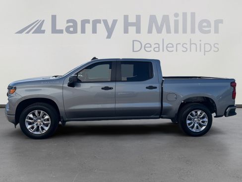 Used 2026 Chevrolet Silverado 1500 Custom RWD image 2