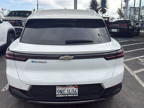 Used 2024 Chevrolet Equinox EV LT FWD image 4