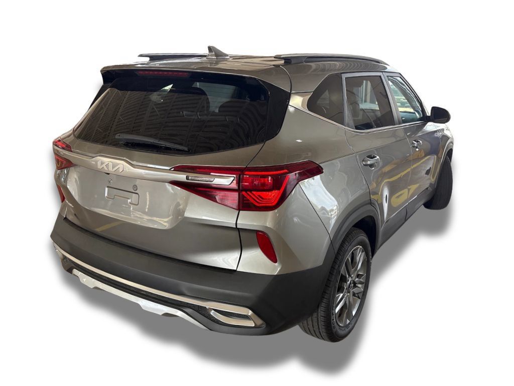Used 2022 Kia Seltos S FWD image 4