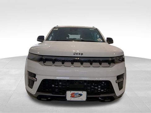 New 2026 Jeep Grand Wagoneer 4WD image 8