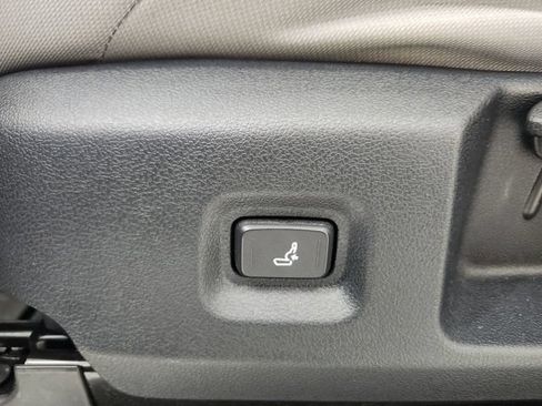 Used 2025 Toyota Tacoma SR5 RWD image 13