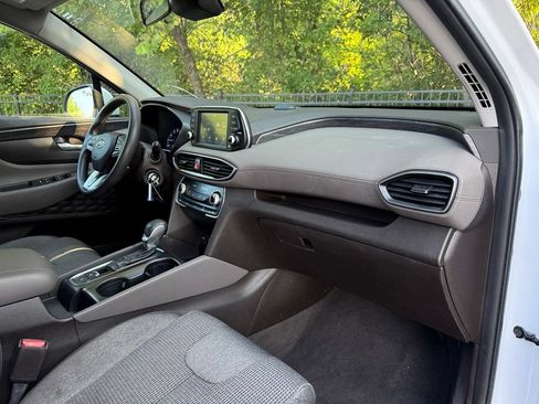 Used 2019 Hyundai Santa Fe SE AWD/4WD image 29