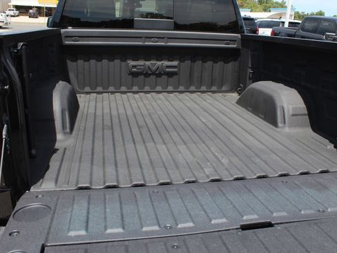 Used 2024 GMC Sierra 1500 SLT w/ SLT Premium Plus Package AWD/4WD image 18